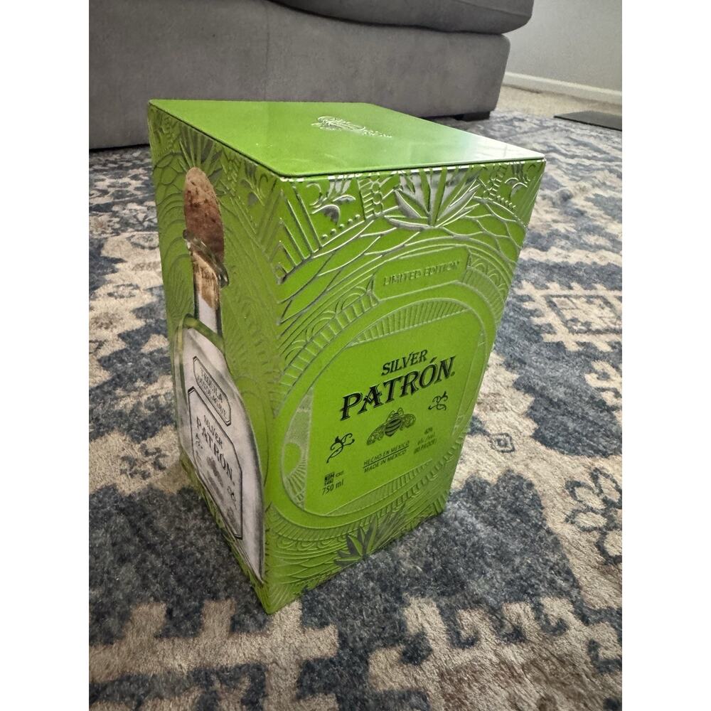 Patrón Silver Limited Edition Green Presentation Box EMPTY Tequila Display